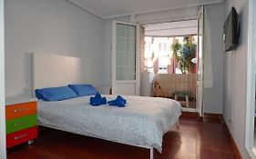 Apartamento con piscina de junio a septiembre y a 100 m de la playa